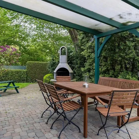 Ruegenbrise-am-wasser-fewo-eg Appartamento Zudar