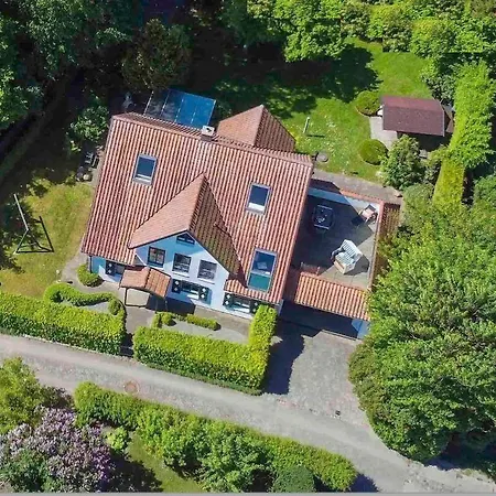 Ruegenbrise-am-wasser-fewo-eg Appartamento *