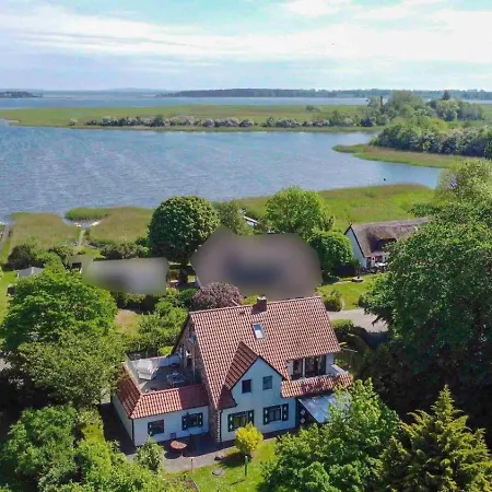 Appartamento Ruegenbrise-am-wasser-fewo-eg Zudar